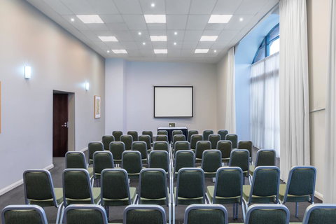 Adina Apartment Hotel Sydney Central - Accommodation in Bendigo 9