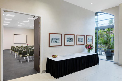 Adina Apartment Hotel Sydney Central - Accommodation in Bendigo 12