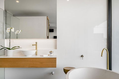 Sundays At Byron - Accommodation in Bendigo 27