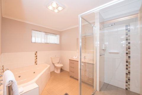 Hume Country Motor Inn - Accommodation in Bendigo 29