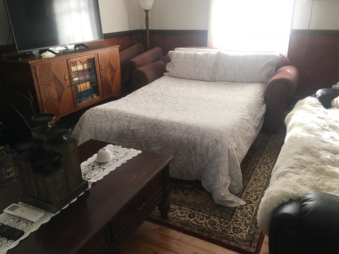 Caledonia Cottage - Accommodation in Bendigo 4