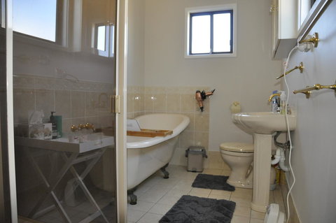 Caledonia Cottage - Accommodation in Bendigo 23