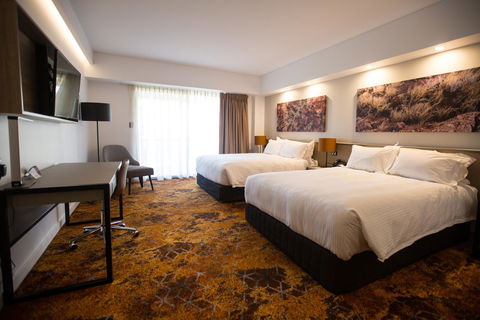 Crowne Plaza Alice Springs Lasseters, An IHG Hotel - Accommodation in Bendigo 41