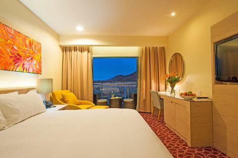 Crowne Plaza Alice Springs Lasseters, An IHG Hotel - Accommodation in Bendigo 19