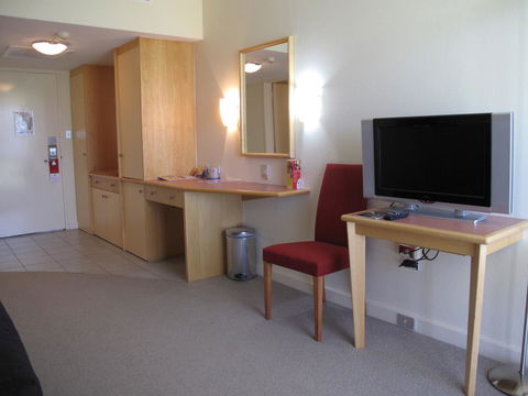 Crowne Plaza Alice Springs Lasseters, An IHG Hotel - Accommodation in Bendigo 10