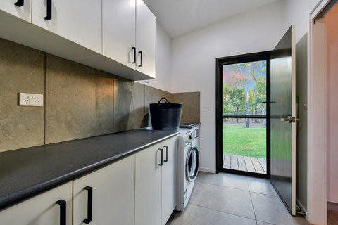 'Tropical Oasis - Darwin NT - Accommodation in Bendigo 24