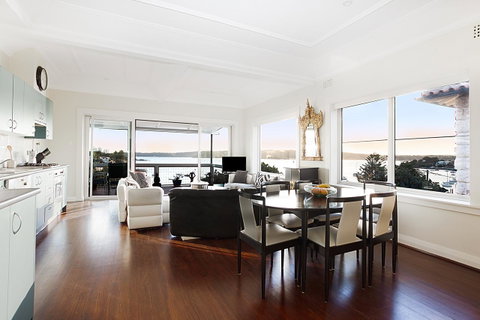 Art Deco Apartment With Breathtaking Water Views - Accommodation in Bendigo 6