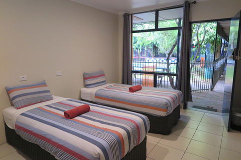 Jump Inn Alice Budget Accommodation - Accommodation in Bendigo 3