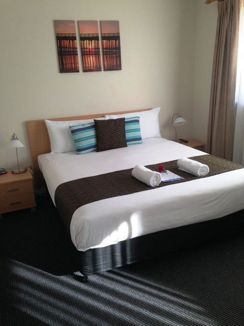 Beaches Serviced Apartments - Accommodation in Bendigo 40