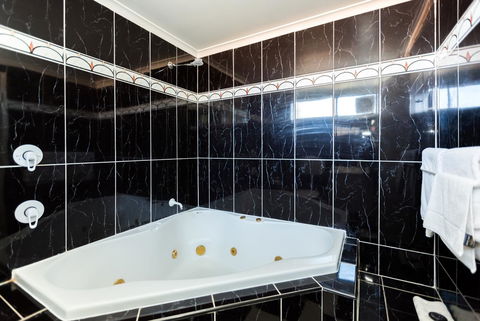 Elkira Court Motel - Accommodation in Bendigo 26