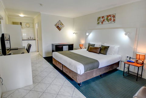 Elkira Court Motel - Accommodation in Bendigo 13