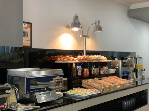 Hilton Garden Inn Darwin - Accommodation in Bendigo 24