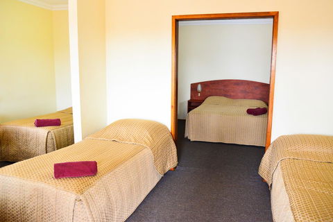 Erldunda Desert Oaks Resort - Accommodation in Bendigo 32