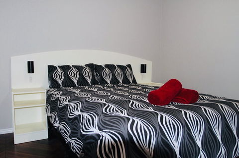 Erldunda Desert Oaks Resort - Accommodation in Bendigo 5