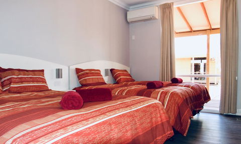 Erldunda Desert Oaks Resort - Accommodation in Bendigo 12