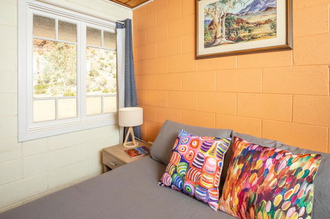 Glen Helen Lodge - Accommodation in Bendigo 13