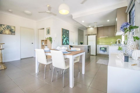 ZEN QUEST - The NOMADS PAD Near Nightcliff Markets & Sunset Foreshore - Accommodation in Bendigo 13