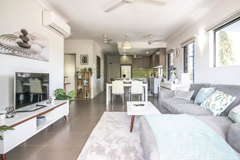 ZEN QUEST - The NOMADS PAD Near Nightcliff Markets & Sunset Foreshore - Accommodation in Bendigo 1