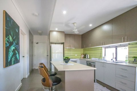 ZEN QUEST - The NOMADS PAD Near Nightcliff Markets & Sunset Foreshore - Accommodation in Bendigo 27