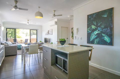 ZEN QUEST - The NOMADS PAD Near Nightcliff Markets & Sunset Foreshore - Accommodation in Bendigo 24