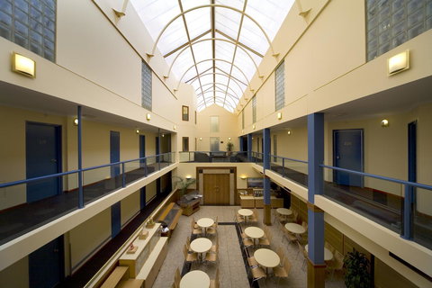 Madison Capital Executive Apartments - Accommodation in Bendigo 2