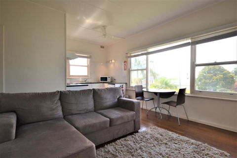 Breakers 3 2 Hill Street - Accommodation in Bendigo 1