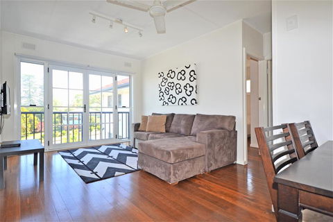 Breakers 6 2 Hill Street - Accommodation in Bendigo 2
