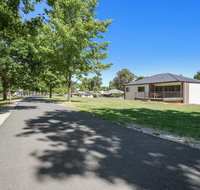 BrightAway - Accommodation in Bendigo