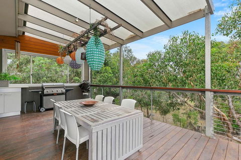 Bristlebird - Beach 650m, Pets, Fireplace, Linen, 4 Bdrm, WiFi - Accommodation in Bendigo 3