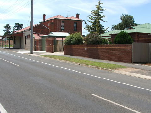Bristol House Accommodation - Accommodation in Bendigo 0