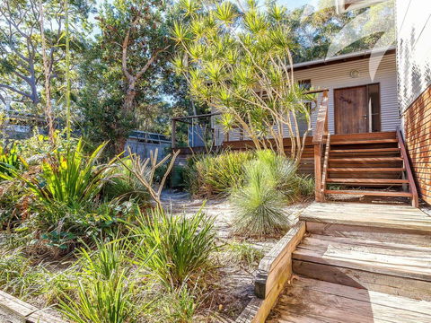 Buccoo - Accommodation in Bendigo 1