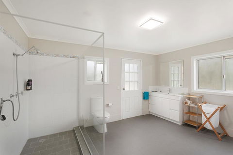 Bush Retreat With Private Pool - Accommodation in Bendigo 1