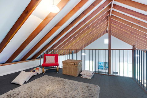 Bush Retreat With Private Pool - Accommodation in Bendigo 3