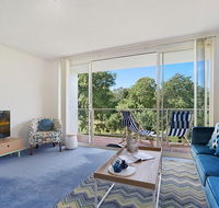 Bushwalk To The Beach From A Tranquil Apartment - Accommodation in Bendigo