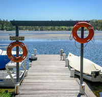 Calm Waters Waterfront Cottages - Accommodation in Bendigo