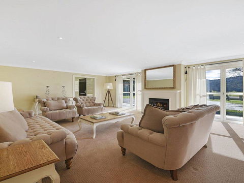 Camelot - Superbly Proportioned And Ideally Located - Accommodation in Bendigo 2