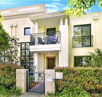 Campbelltown Most Sought After Park Central Home - Accommodation in Bendigo