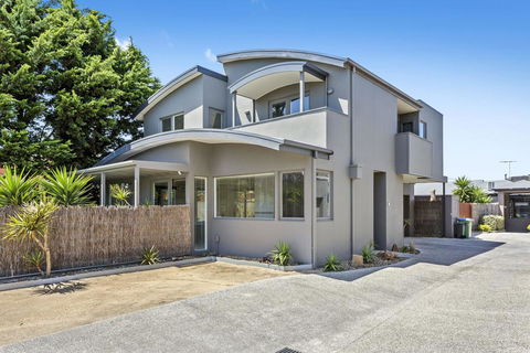 CAPEL'S REST - CAPEL SOUND - Accommodation in Bendigo 0