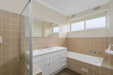 Capri Unit 9, 6 Gordon Street - Accommodation in Bendigo 1