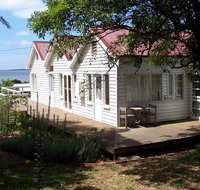 Captain Lock's Cottage - Accommodation in Bendigo