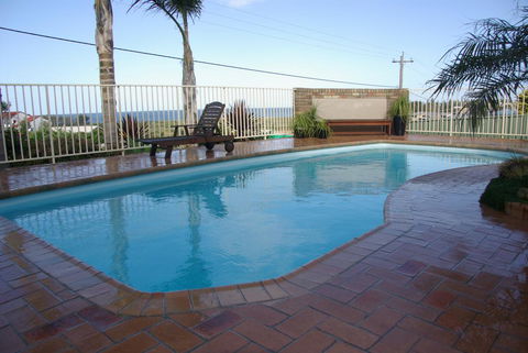 Captain's Quarters Bermagui - Accommodation in Bendigo 3