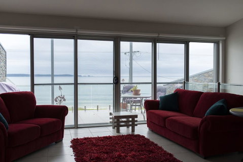 Casey's Beach Retreat - Accommodation in Bendigo 0