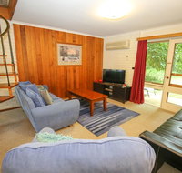 Cedar Holiday Units - Apartment 2 - Accommodation in Bendigo