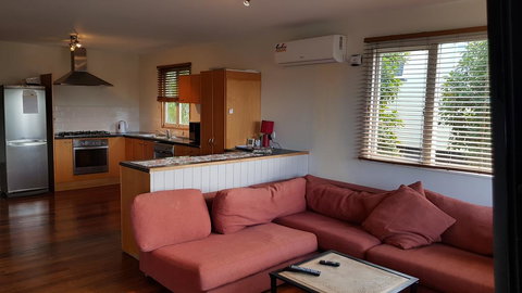 Cedar Lookout - Accommodation in Bendigo 2