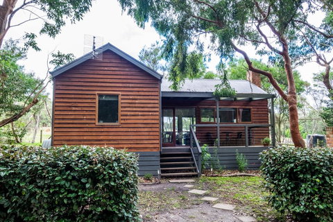 Cedarwood Holiday Park - Accommodation in Bendigo 2