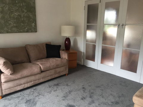 Central View - Walking Distance To Hospitals - Accommodation in Bendigo 2