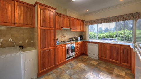 Chalets Lumineux - Accommodation in Bendigo 1