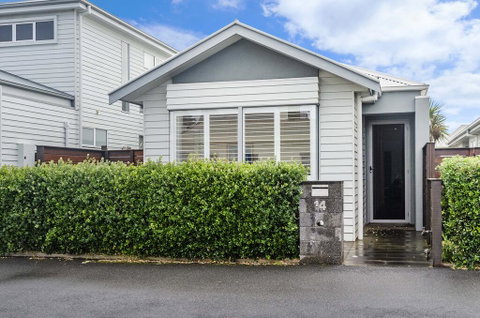Charisma - Accommodation in Bendigo 0
