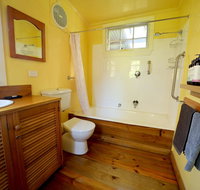 Cherry Plum Cottages - Accommodation in Bendigo