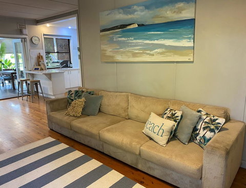 CHILL-OUT BEACH HOUSE @ FORSTER - Accommodation in Bendigo 2